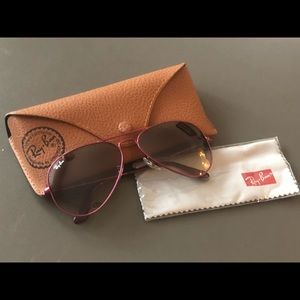 Authentic New Ray-Ban Aviator Sunglasses in Pink